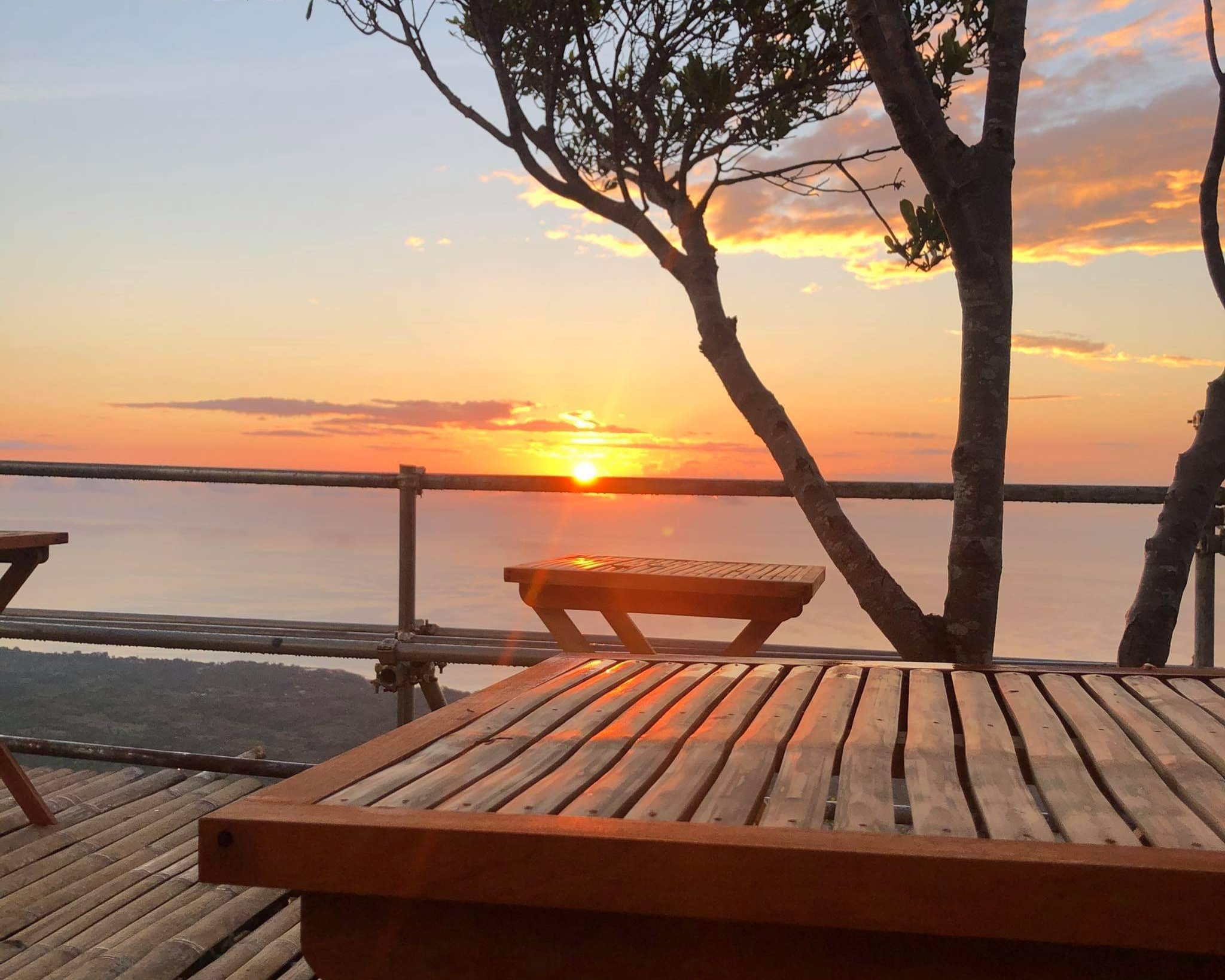 Cafe Viewing with Deck