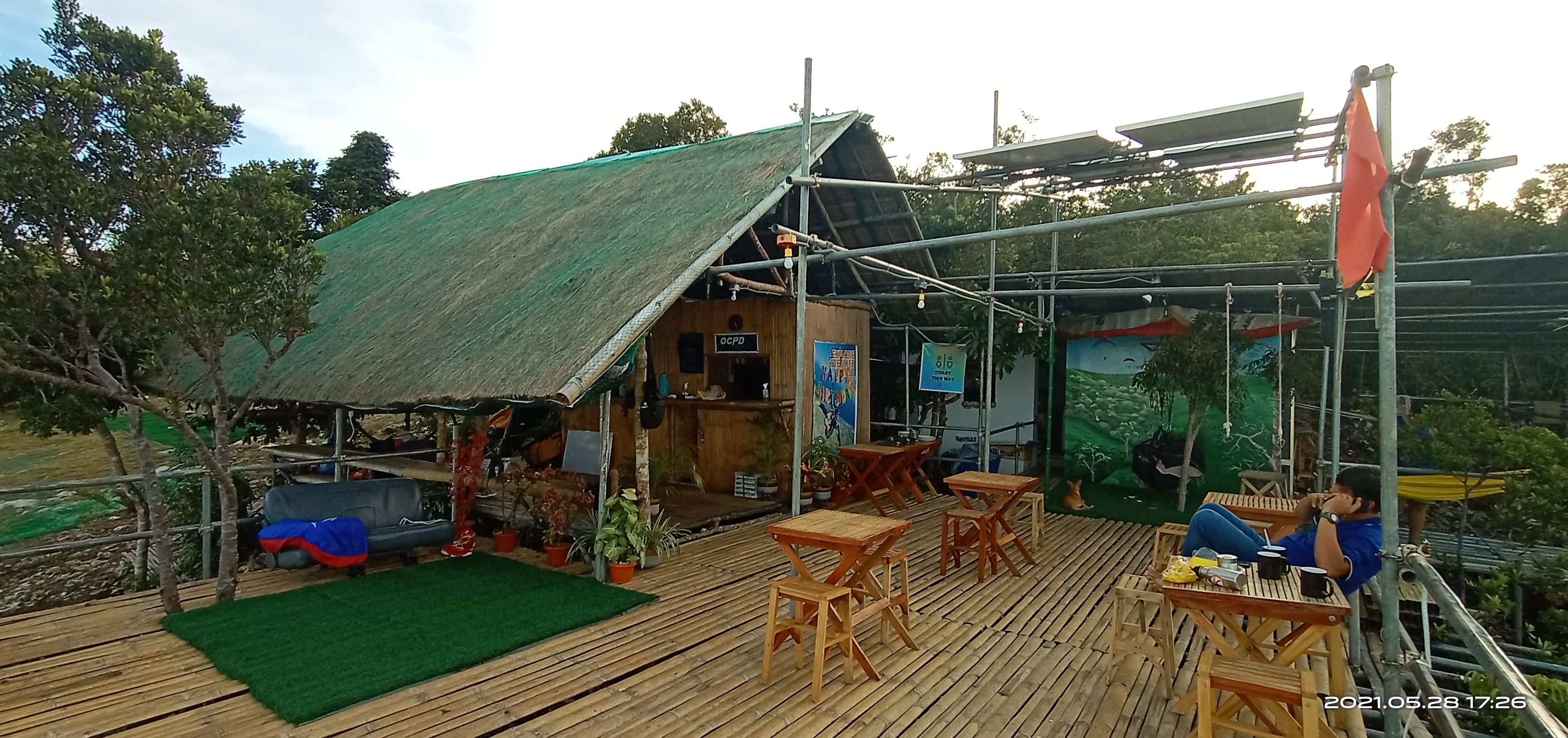 Cafe Viewing with Deck